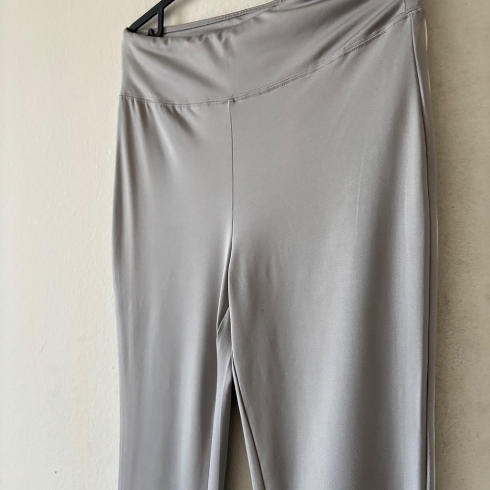 New York Active Contrast Side Stripe Flare Pants Regular Grey size medium NWOT - Picture 6 of 15